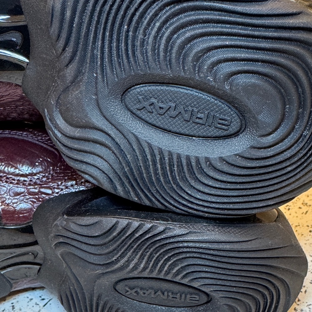 Nike Low-Top Maroon Athletic Sneakers - Picture 10 of 16